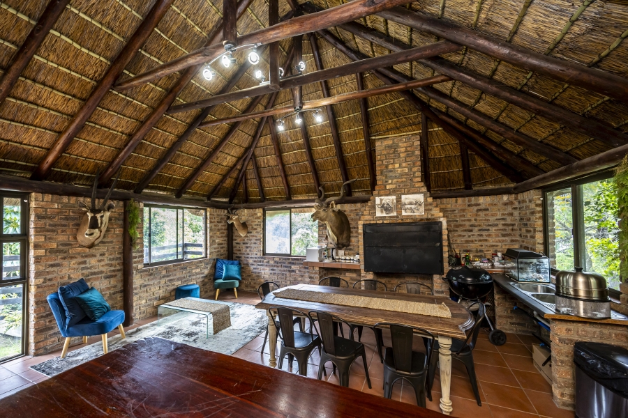 4 Bedroom Property for Sale in Blue Bend Eastern Cape